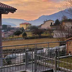 Lago-apartment Midy, Sfeervol, Zwembad, Airco , Domaso Italien
