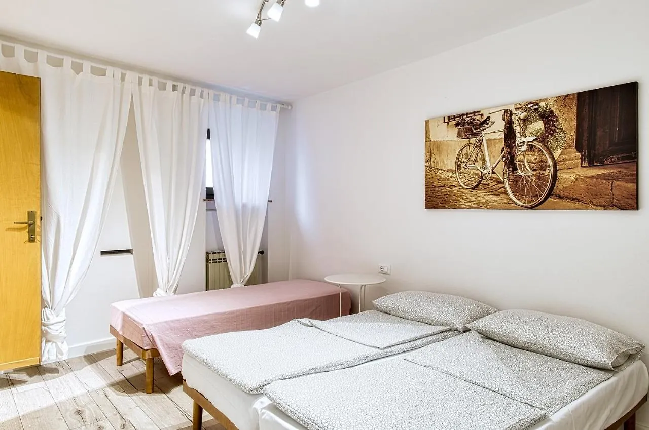Holiday home Casa Raffaele Villa Malcesine Italy